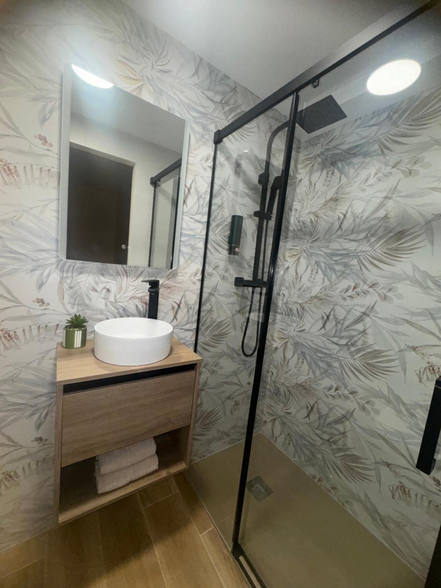 Parking Vigilado Gratis Pleno Centro,Cozy Apartment Granada Picon Center, Recien Reformado ภายนอก รูปภาพ